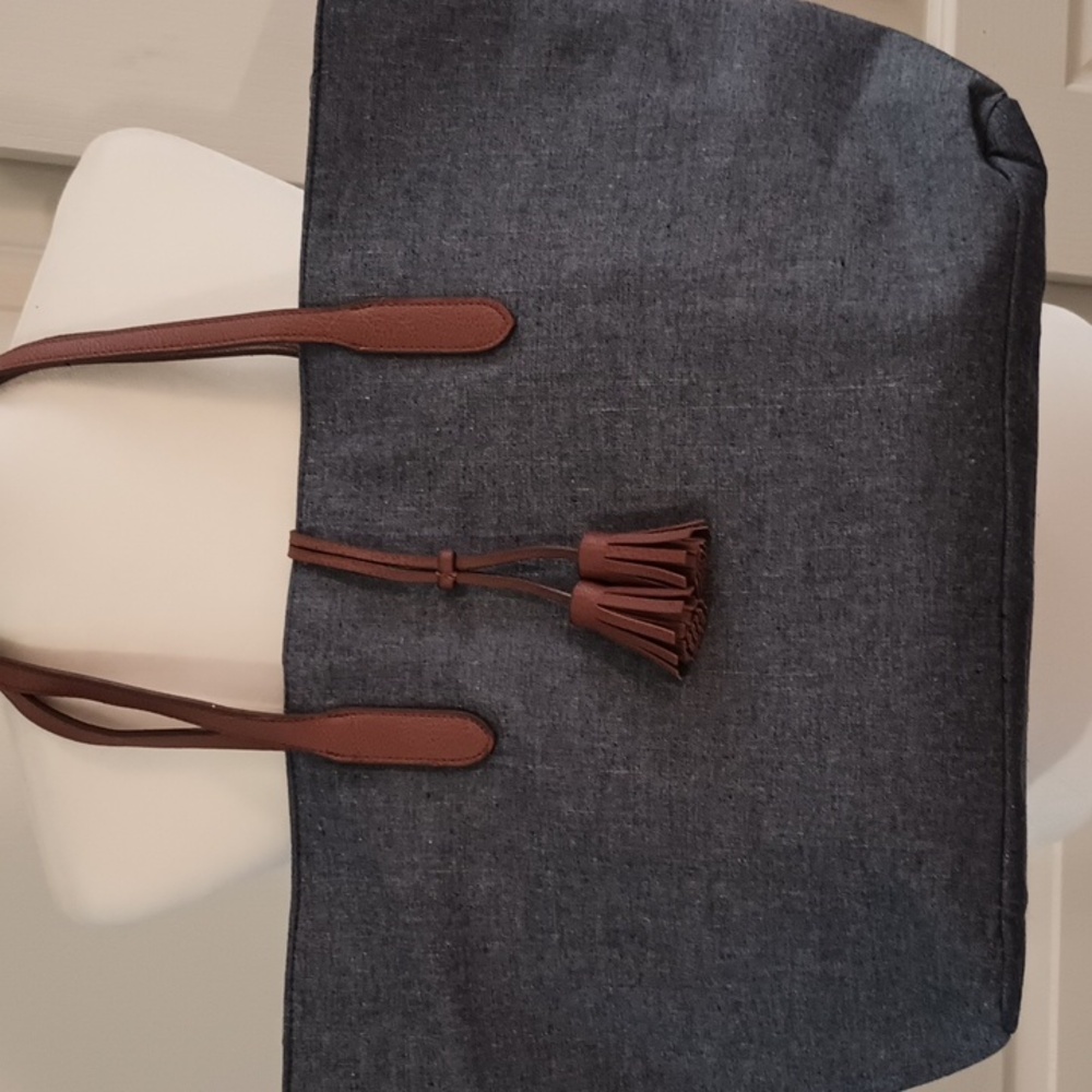 Chambray Tote - Picture 2 of 5